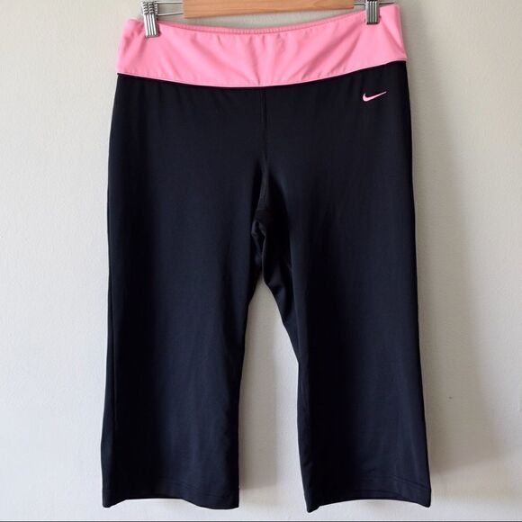 NIKE Performance Capris Length Leggings, Black & Pink, Size Medium - Picture 1 of 9
